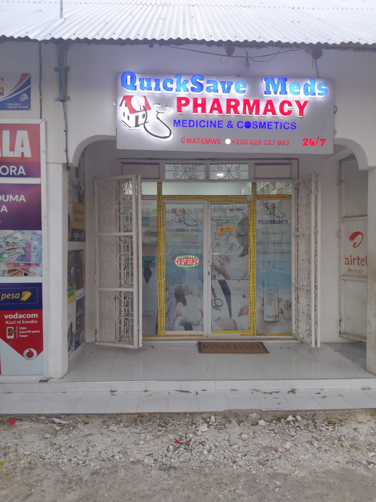 QuickSave Meds storefront by day